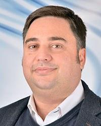 Professor Jose  L.  Endrino